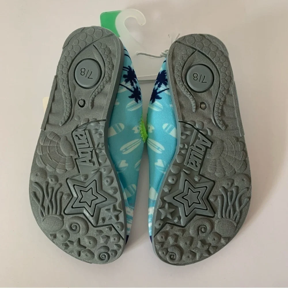 NWT. AQUA LEISURE Sun Smart Hi-Top Water Shoes
